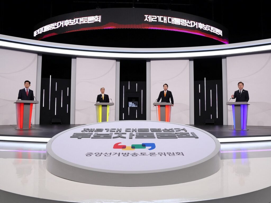 South Korea’s presidential candidates hold first heated debate | Elections News