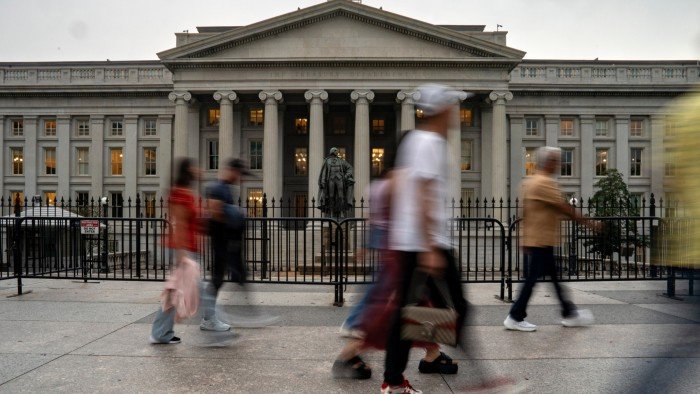 Investors retreat from US Treasuries