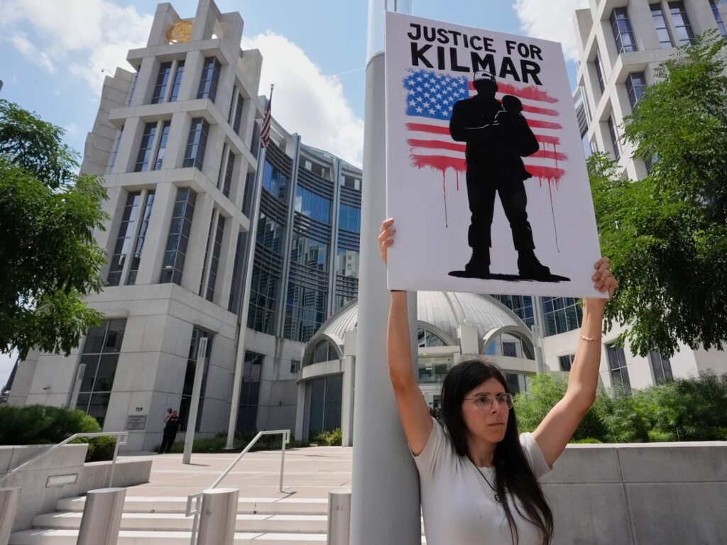 Lawyers ask that Kilmar Abrego Garcia stay in jail to avoid US deportation | Donald Trump News