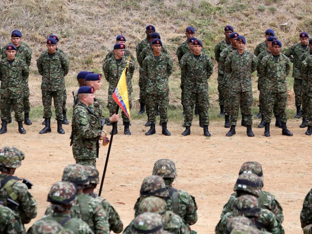 At least 34 Colombian soldiers kidnapped after clashes with FARC dissidents | Armed Groups News