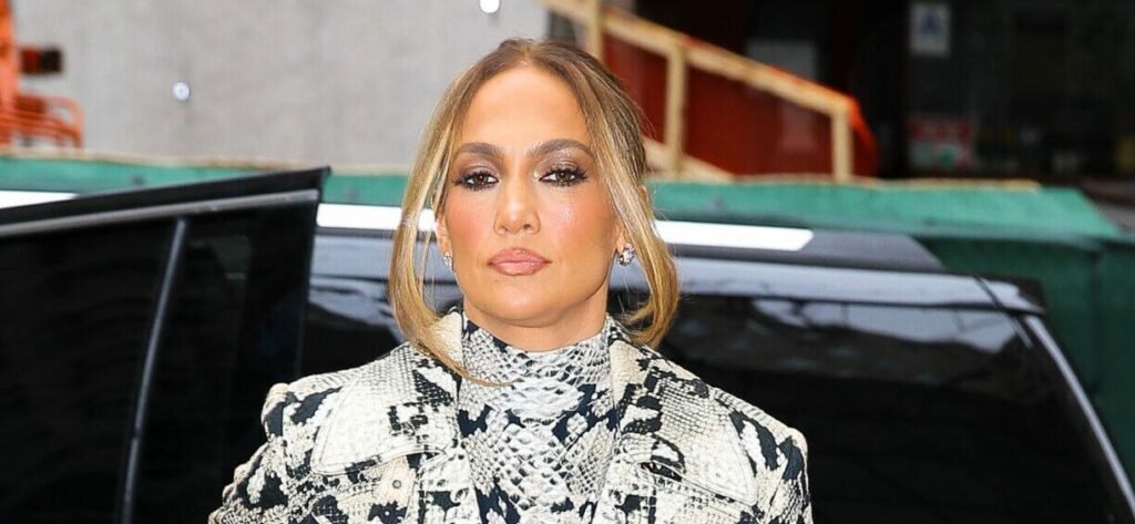 Jennifer Lopez’s Former Co-Star Brutally Shades The Actress With One Word