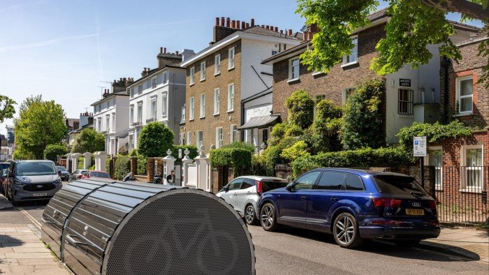 Two-year UK mortgage rates fall below five-year rates for first time since 2022