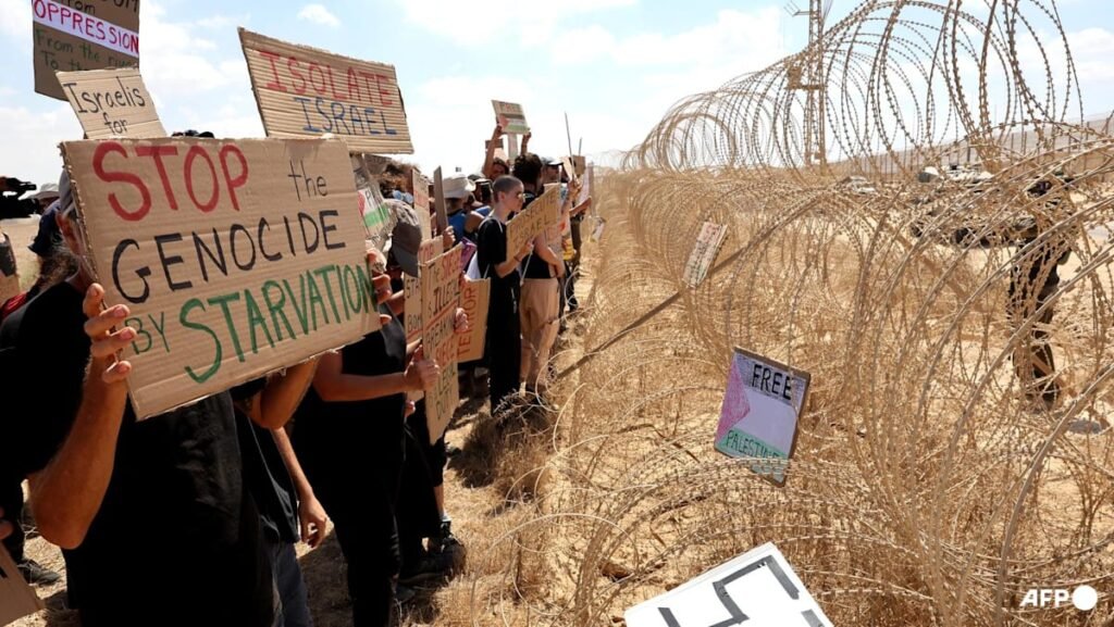 Hamas warns hostages face fate of missing pilot if Israel assault continues