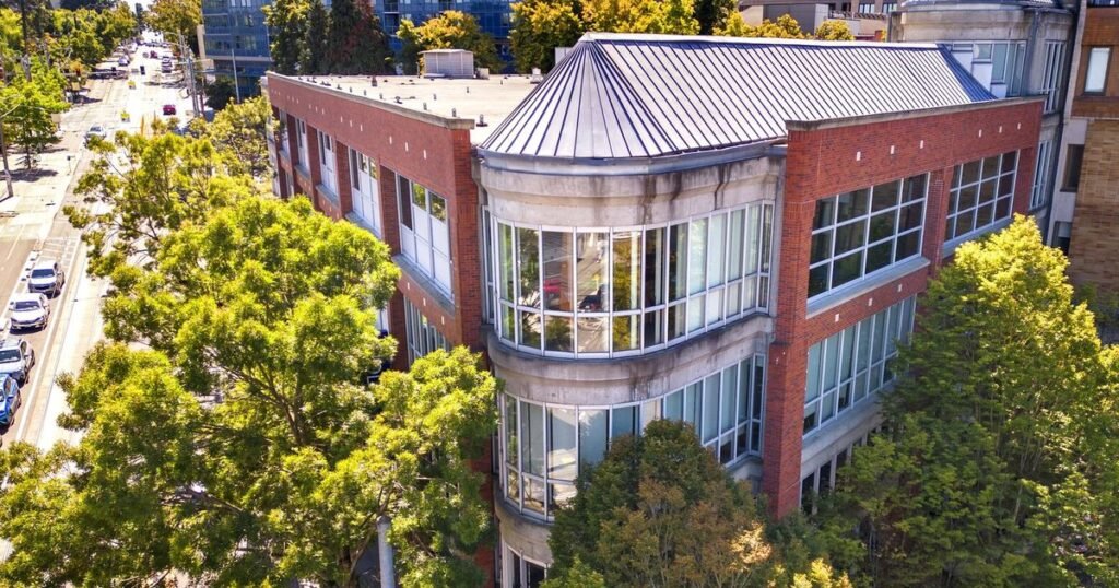 We need transparency around Broadway crisis center siting