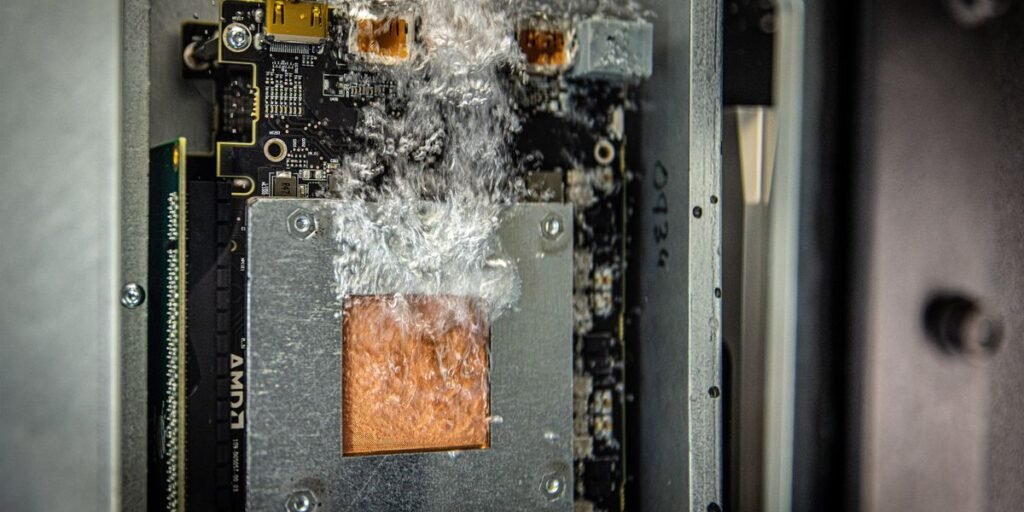 Data Center Liquid Cooling: The AI Heat Solution