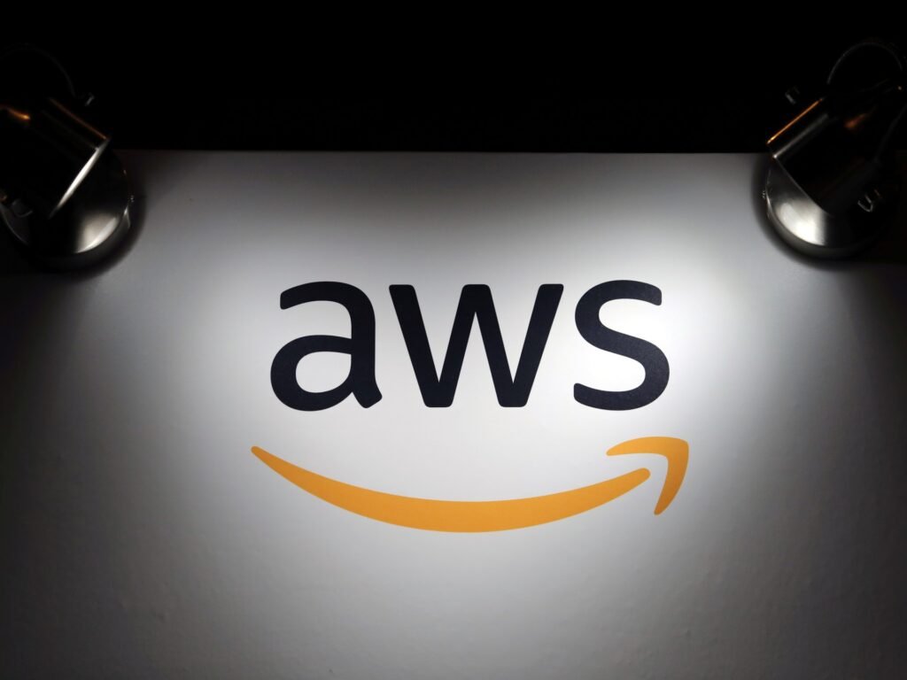 Amazon Web Services issue spurs outage of global websites and apps | Internet News