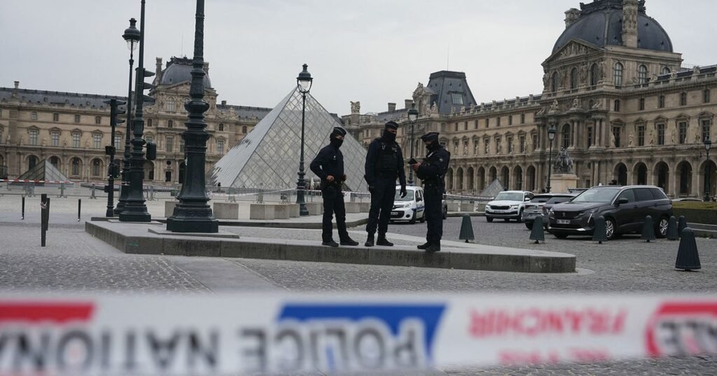 Louvre robbery gang used a brazen new criminal blueprint