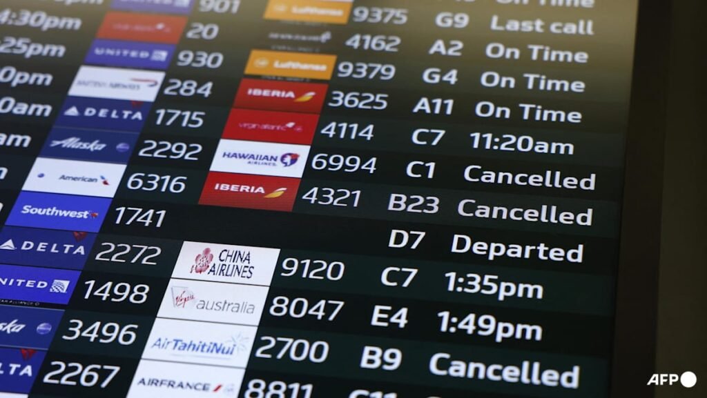 More than 1,200 flights cancelled across US in government paralysis