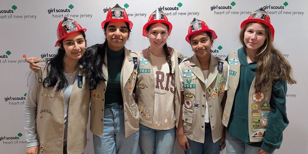 IEEE and Girl Scouts Partner to Get Girls Into STEM