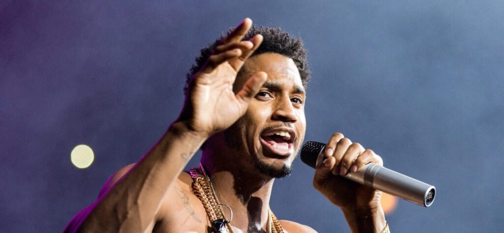 Trey Songz Seen Arguing With Cops In Explosive NYC Arrest Video