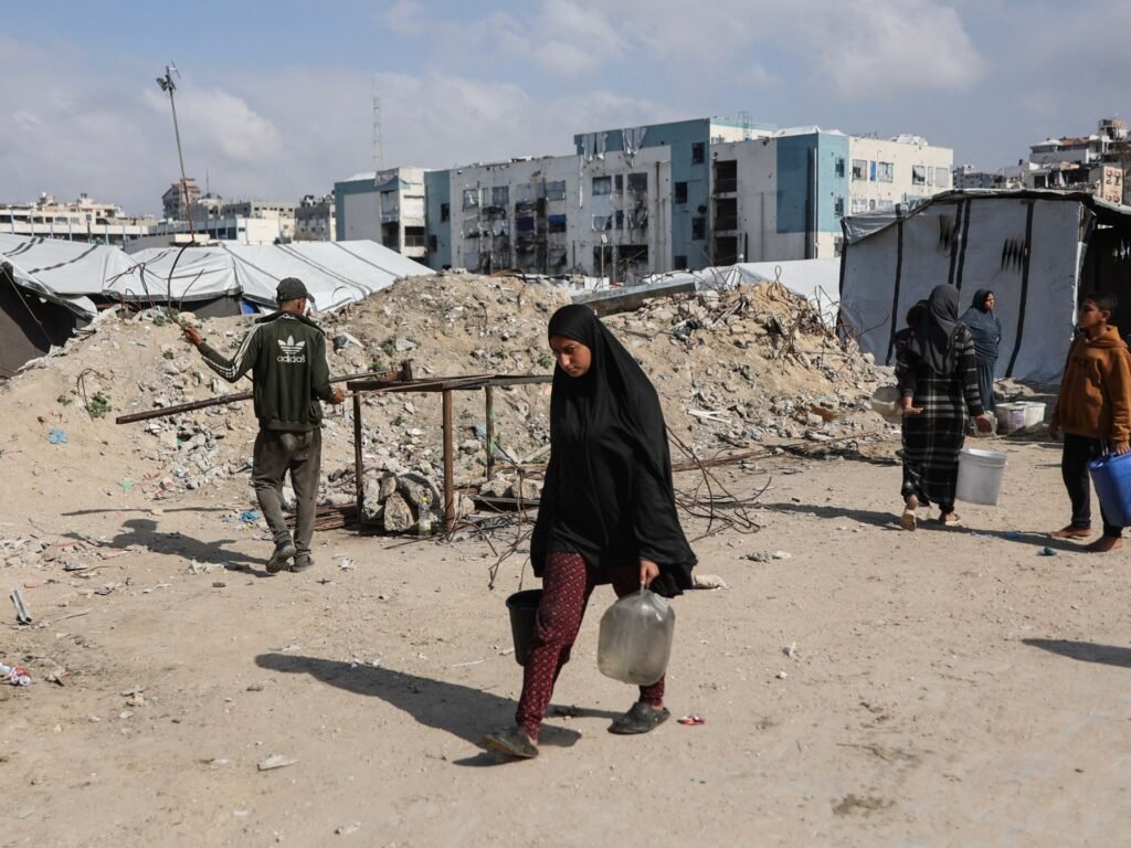 Israeli army kills 2 Palestinians in strikes on Gaza during Ramadan | Gaza News