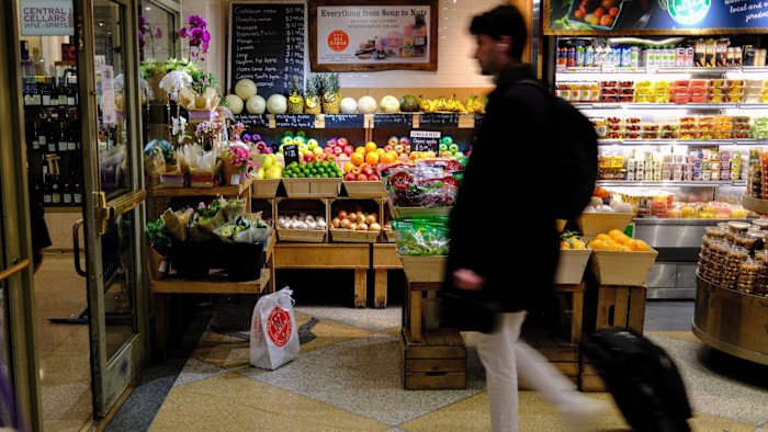 Did the US economy show any cracks in the fourth quarter?