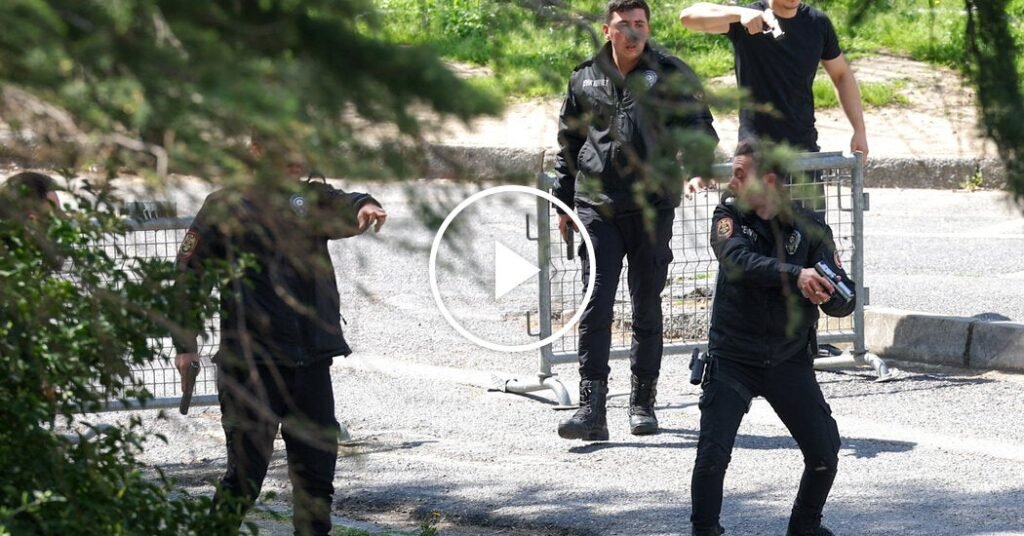 Gunman Killed in Clash With Police Near Israeli Consulate in Istanbul