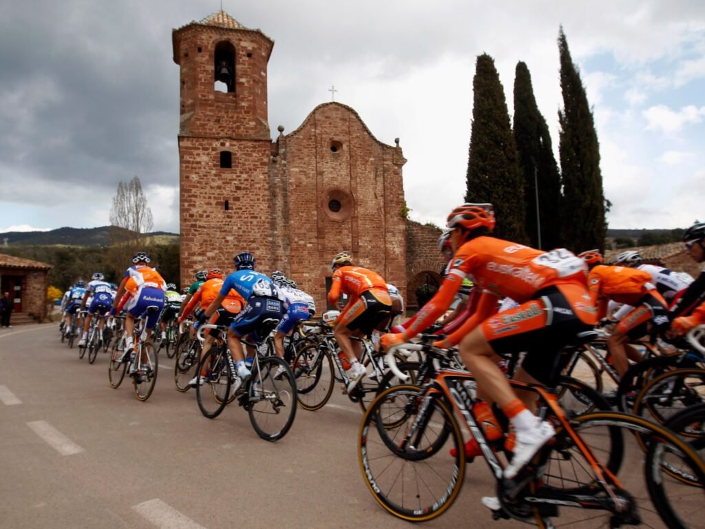 Spain’s Guardemo still critical in ICU 2 weeks after cycling crash with car | Cycling News