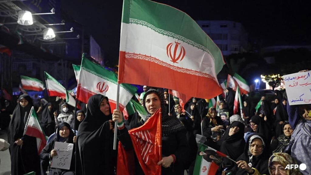 US warns it is capable of resuming war with Iran as deal remains elusive
