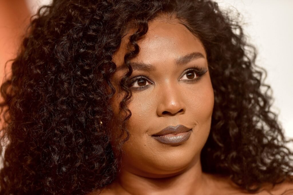 Lizzo Slams TikTok For ‘Hating’ On New Album