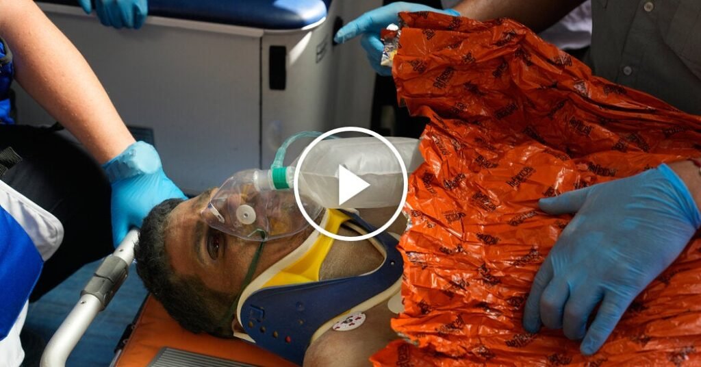 8 Days After Venezuela Earthquakes, Rescuers Pull a Man From the Rubble