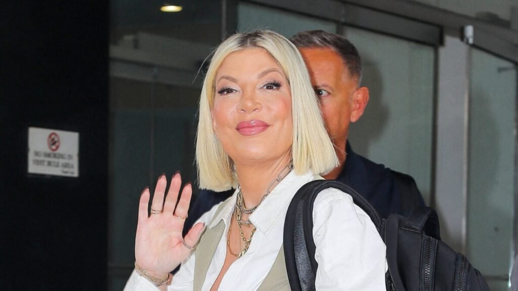 Tori Spelling Exits ‘Beverly Hills 90210’ Rewatch Podcast