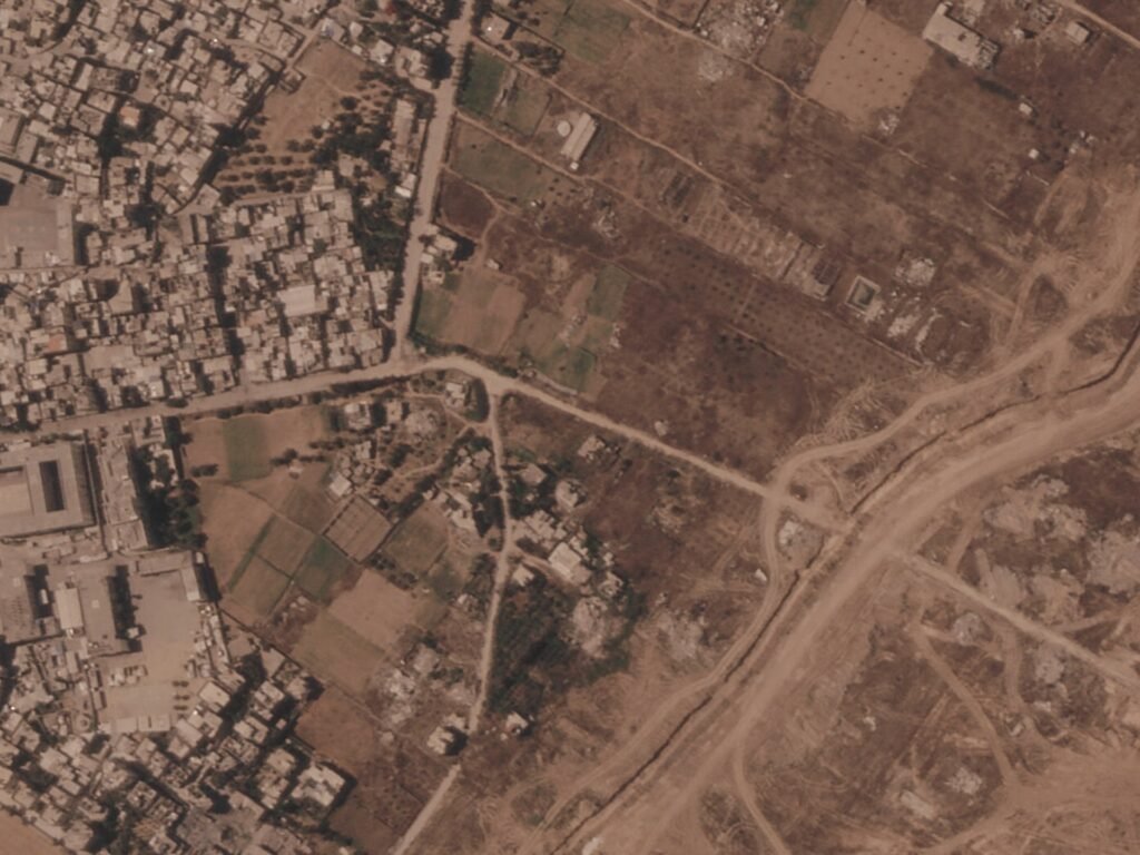 Israel building earthen barrier in Gaza to entrench division of the enclave | Israel-Palestine conflict News