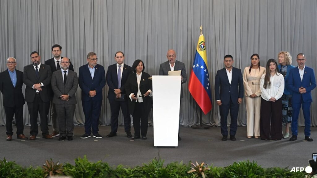 Venezuela government, opposition wrap up round of post-Maduro talks