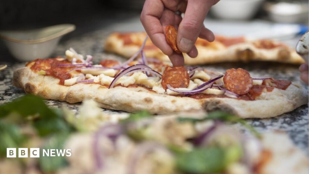 Pizza restaurants: Why pizza-making robots are not cutting it