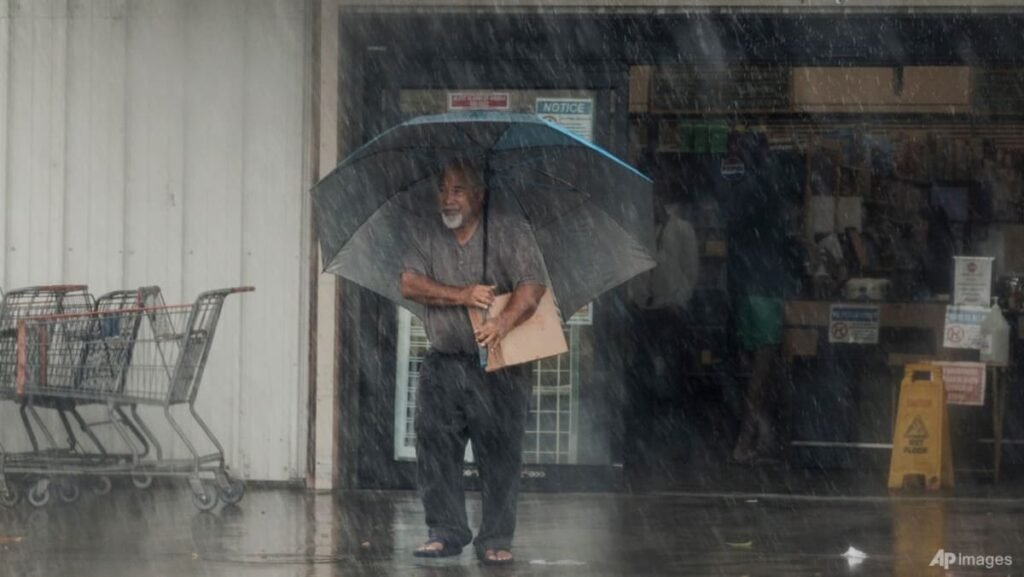 More than 180,000 without power in Hawaii, 100 homes damaged as Lala weakens to tropical storm