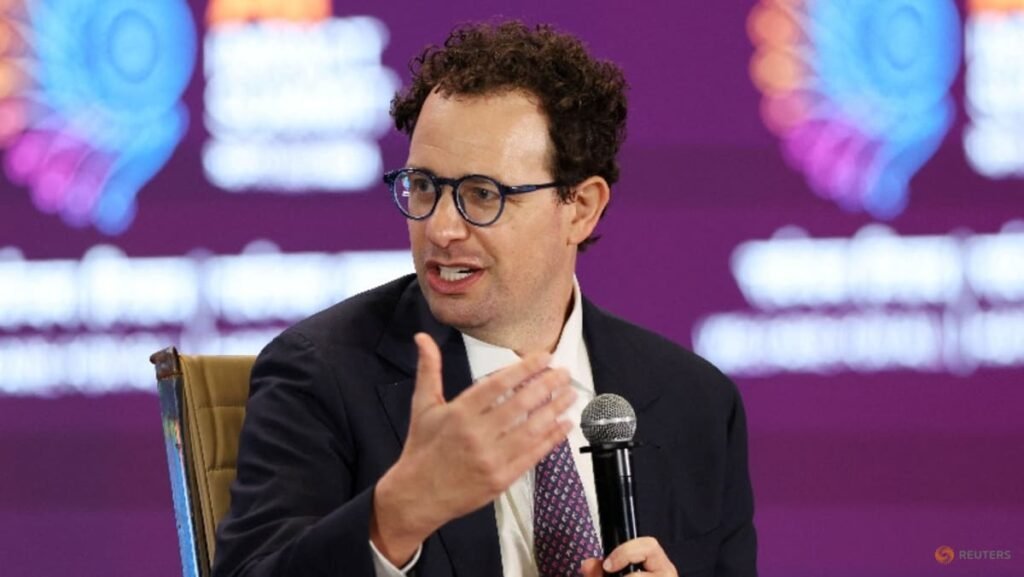 Anthropic boss calls for AI slowdown, Altman and Musk agree