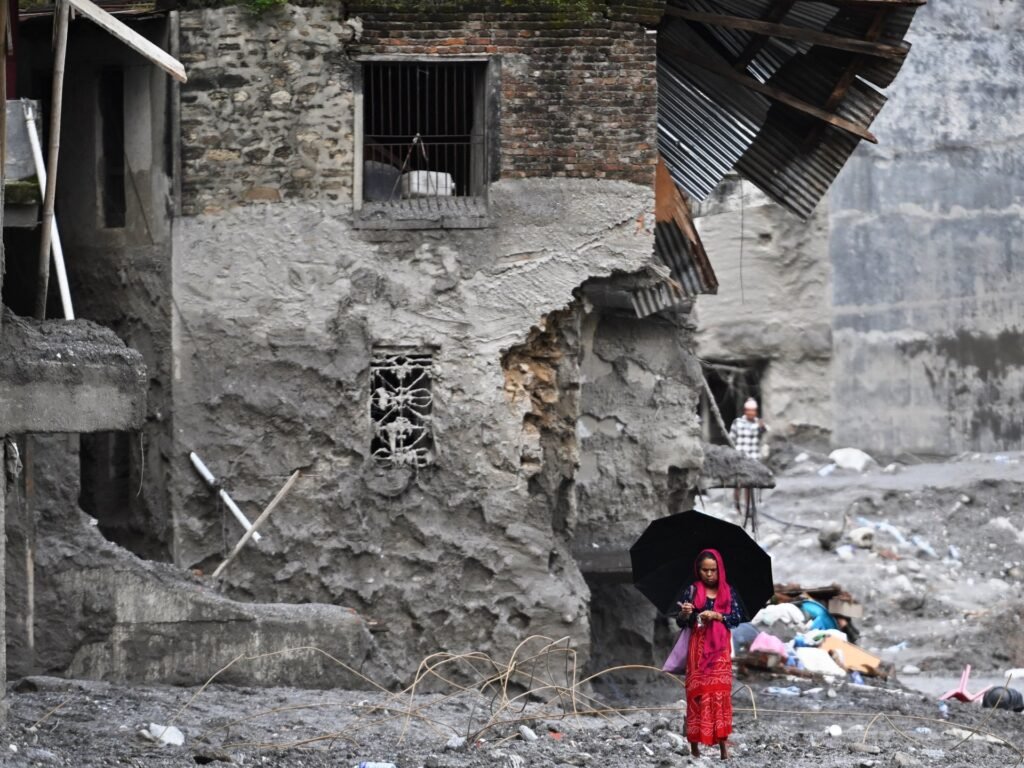 Death toll from devastating floods in China and Nepal surpasses 1,000 | Floods News