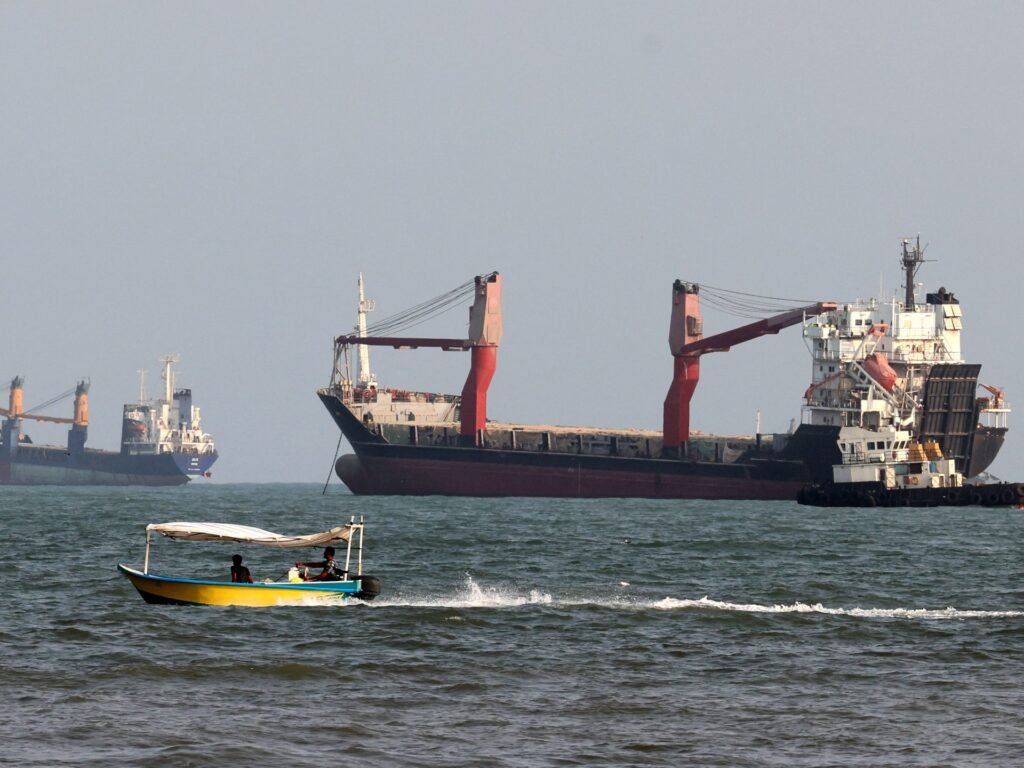 Can Iran enforce a restricted zone in the Strait of Hormuz? | Explainer News