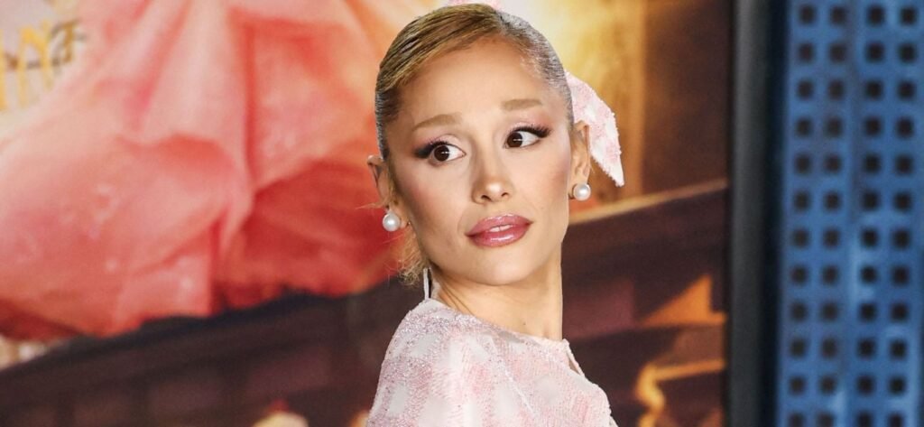 Ariana Grande Seals Tour Memories With Rare Ricky Alvarez PDA